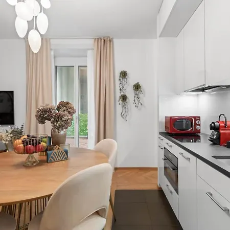 Apartment Btqcentralacfreeparkingterrace Zürich
